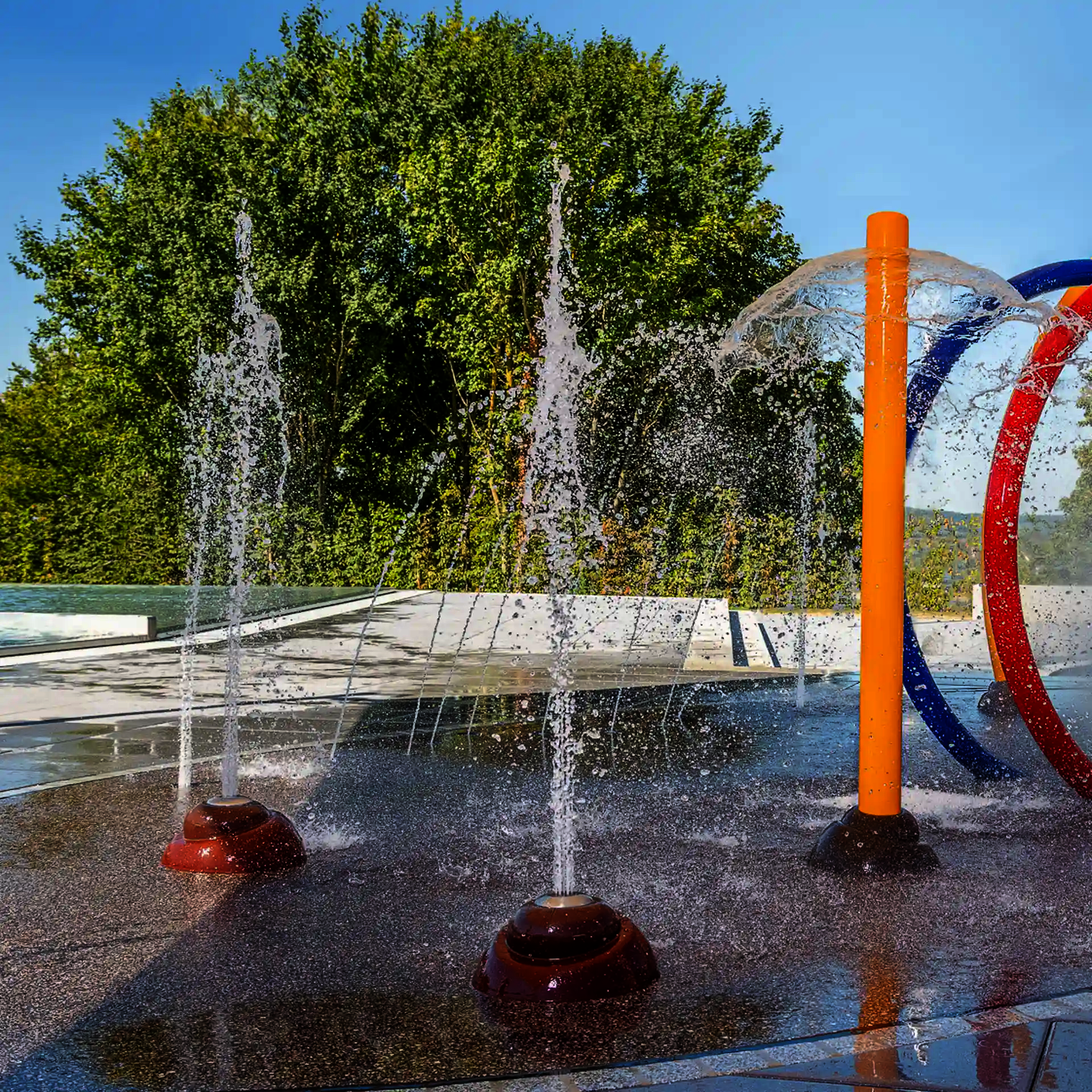 Wasserspielplatz mit Wie-Spray Element "Fontäne".
