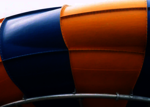 Nahaufnahme des unteren Anblicks einer Raft Bowl, mit Schraubschnittstellen. 